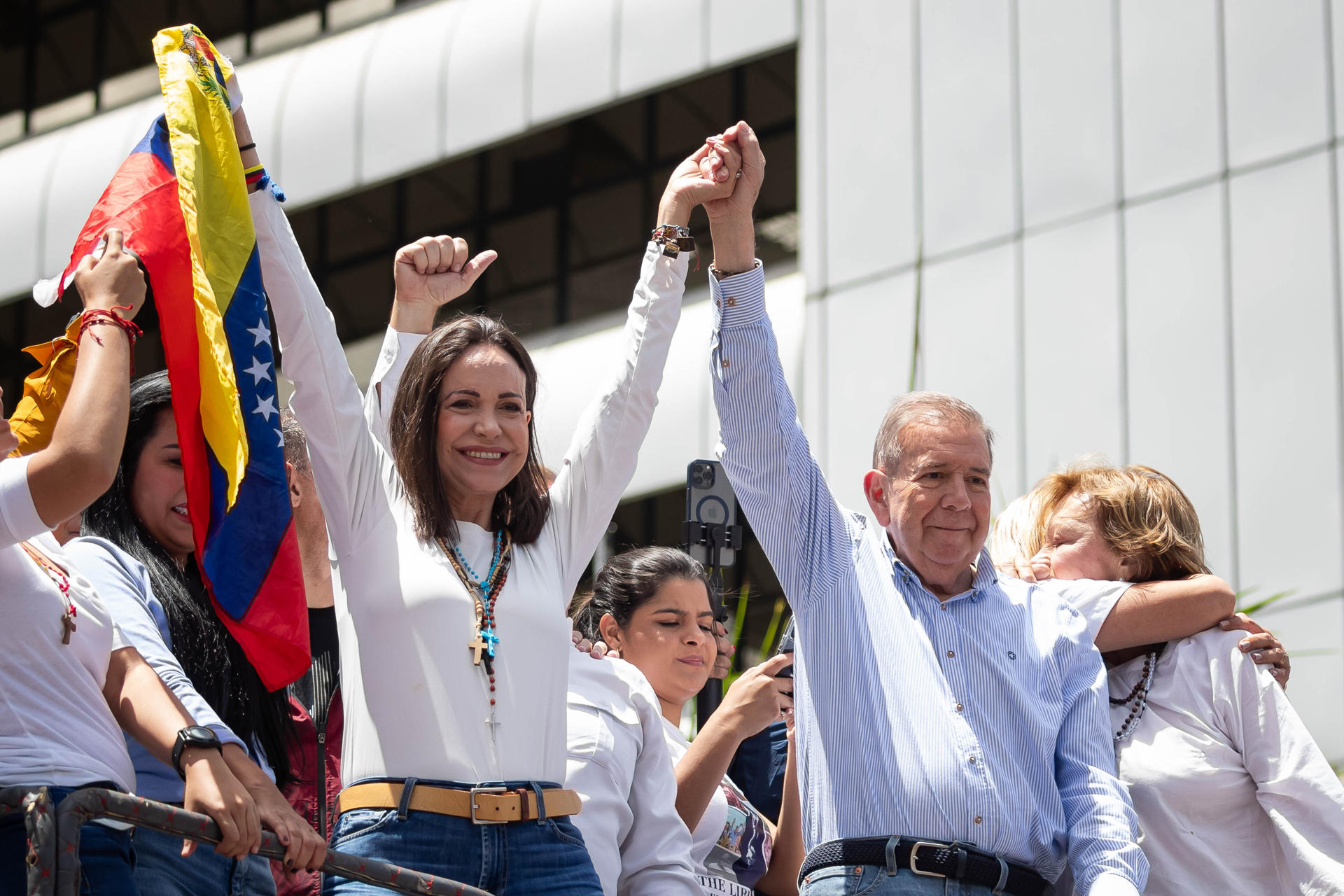 Venezuela: fiscalía investigará a María Corina Machado y a Edmundo González por "instigación a la insurrección"
