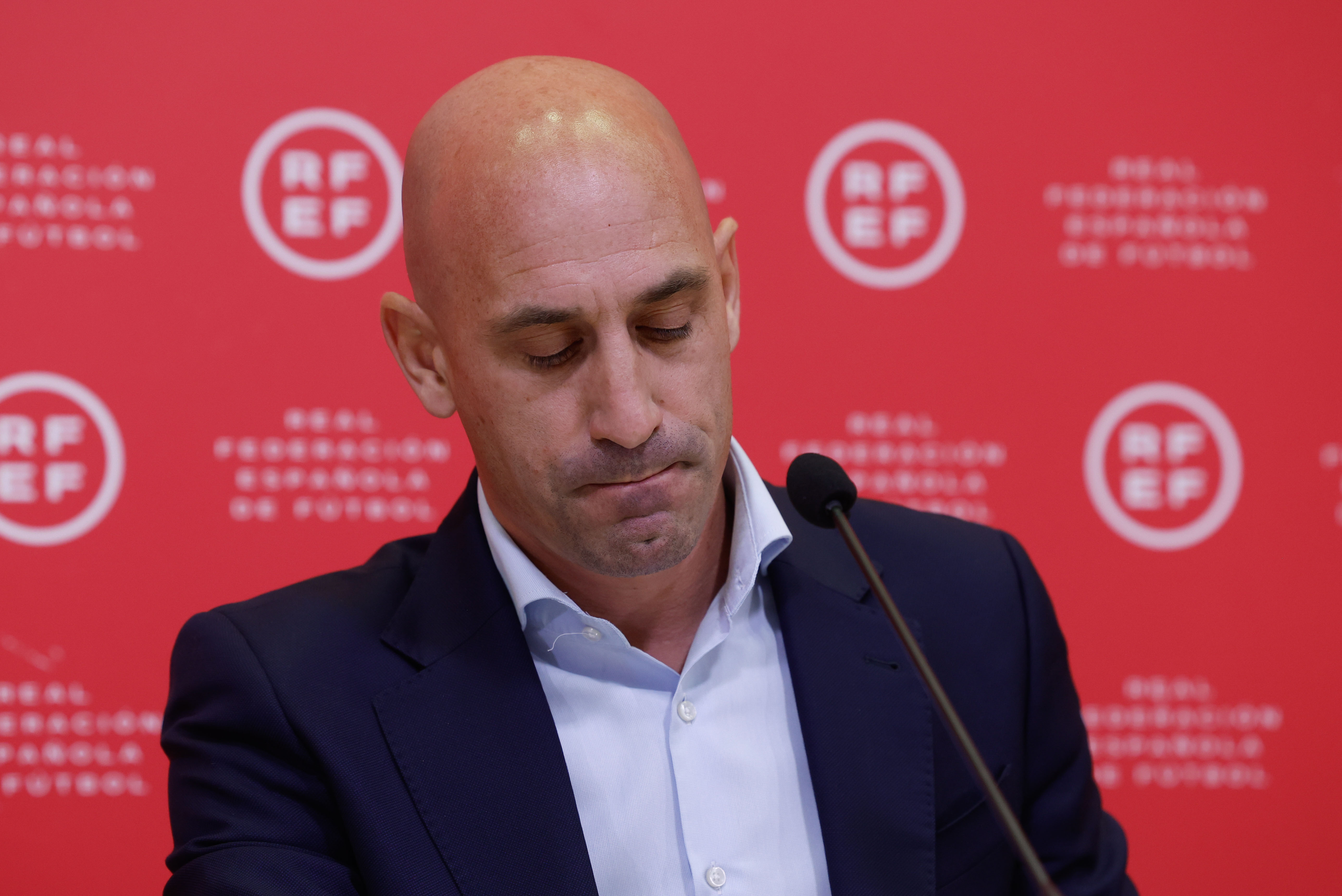 VIDEO: Luis Rubiales renuncia como presidente de la RFEF, ¿y ahora qué?