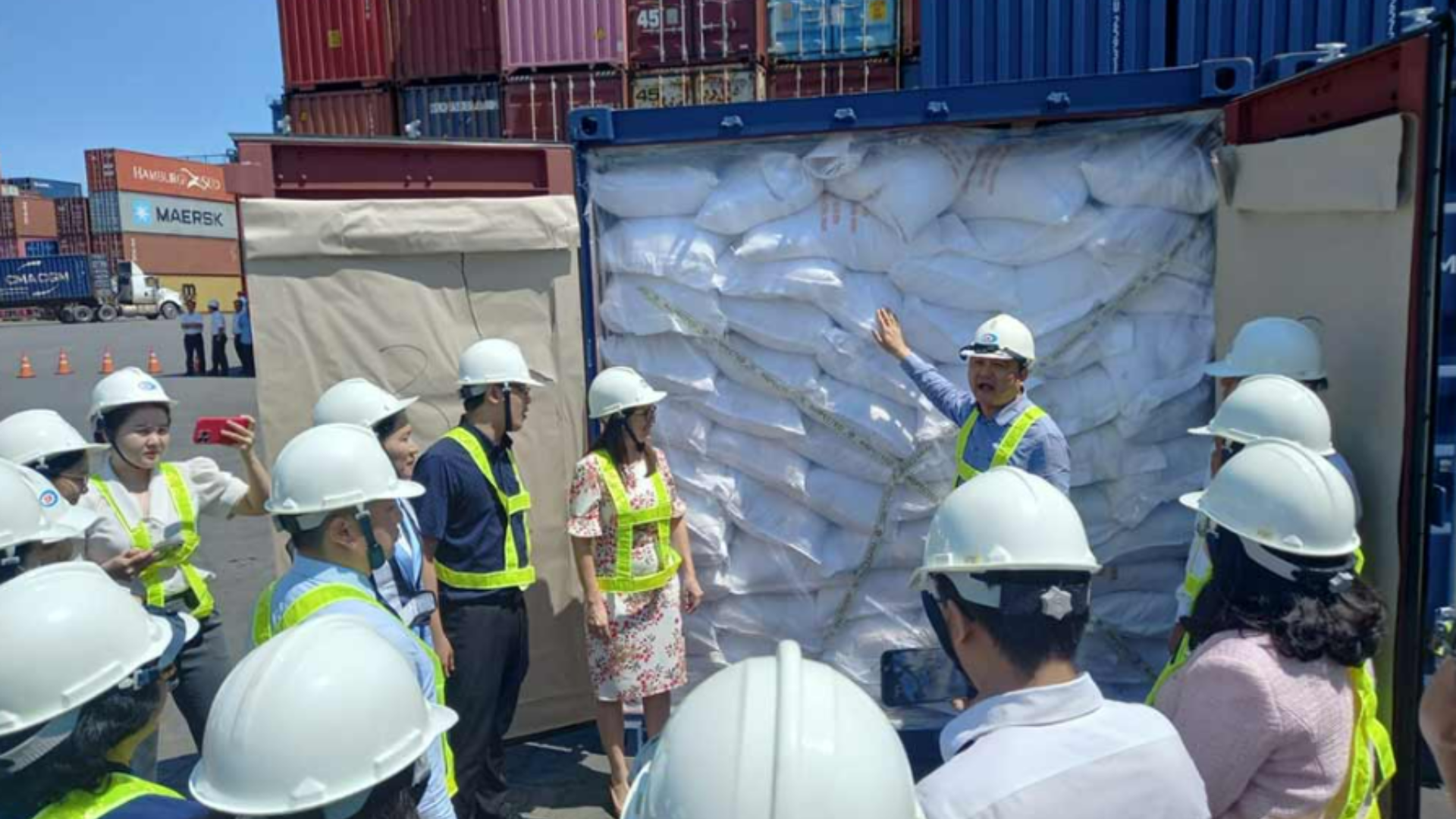 Vietnam dona 1 200 toneladas de arroz al régimen cubano