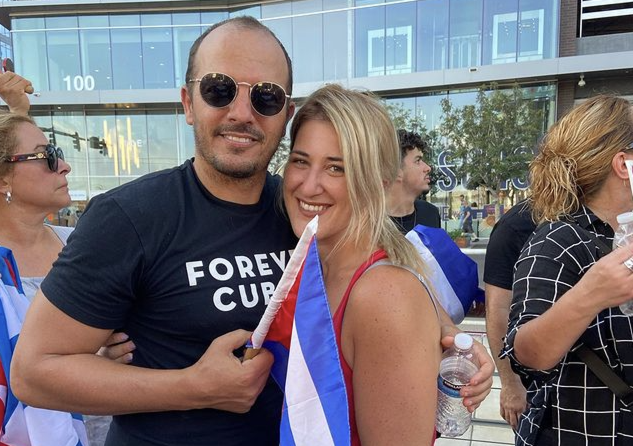 VIRAL: Cubano Yoel Díaz celebra su "primer cheque de pago estadounidense" como chofer de UPS