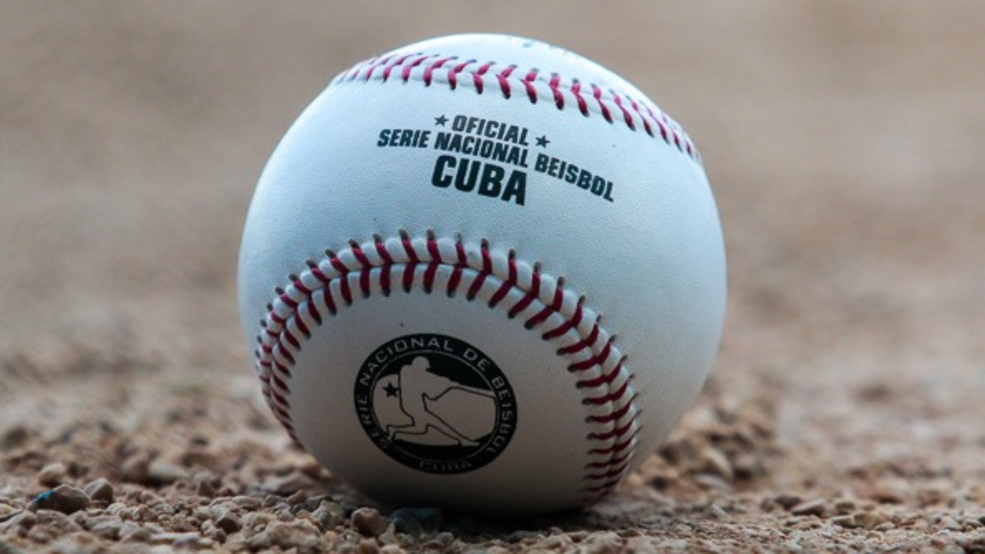 Éxodo en el béisbol cubano: otros 4 peloteros se van en busca de carrera profesional