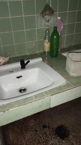Un lavamanos del centro médico.